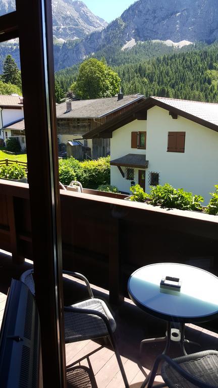 Pension Lischenhof Ehrwald Luaran gambar