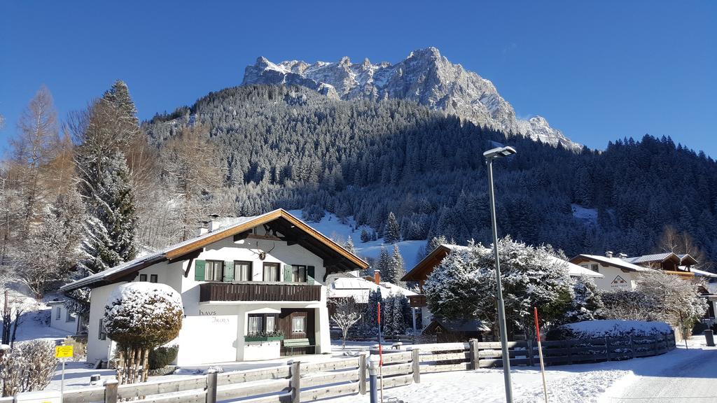 Pension Lischenhof Ehrwald Luaran gambar